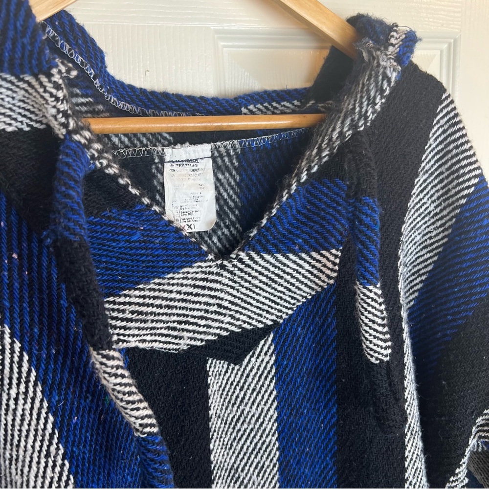 Striped Hooded Rug Poncho - Picture 10 of 17